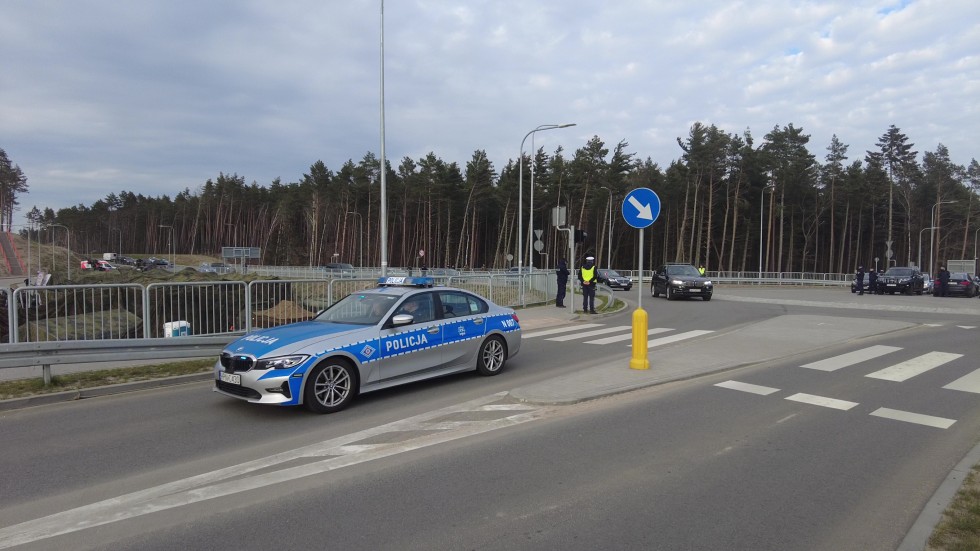 Nowy Dwór Gdański. Policjanci zabezpieczali wizytę Prezydenta RP podczas ćwiczeń ZALEW-23.