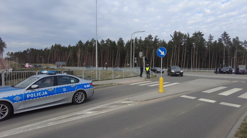 Nowy Dwór Gdański. Policjanci zabezpieczali wizytę Prezydenta RP podczas ćwiczeń ZALEW-23.