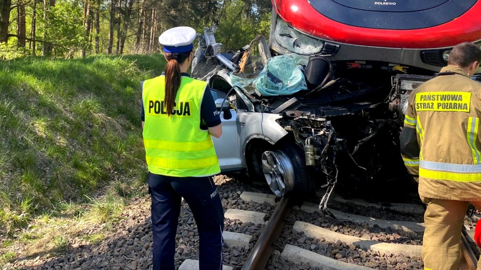 Tragedia na torach – nie żyje kobieta podróżująca osobówką.