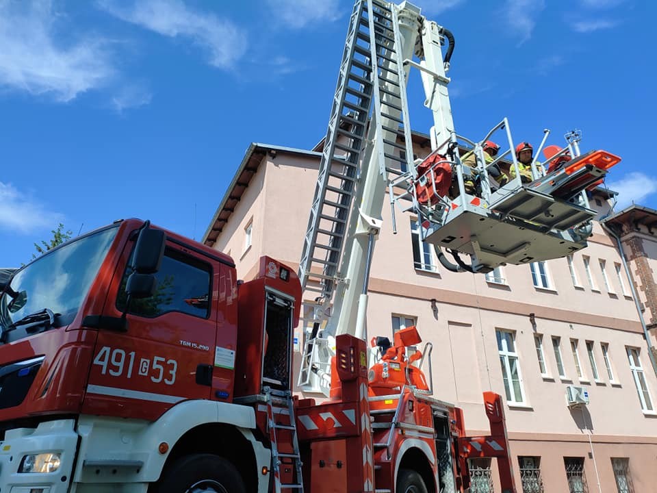 Nowy Dwór Gdański. Ćwiczenia strażackie w szpitalu.