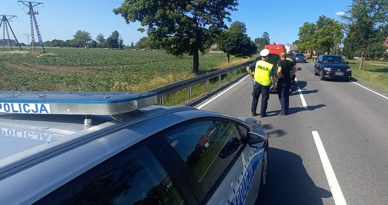 DK55. Czołowe zderzenie osobówek – sprawca miał ponad 2 promile alkoholu.