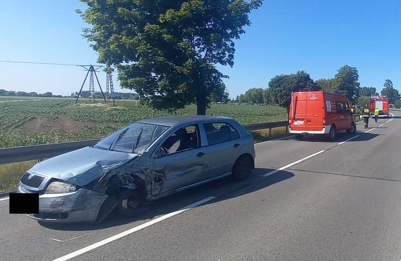 DK55. Czołowe zderzenie osobówek – sprawca miał ponad 2 promile alkoholu.