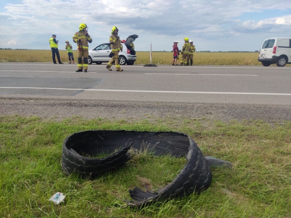 Wybuch opony w pojeździe ciężarowym, kot na drzewie i kolizje drogowe  – tygodniowy raport malborskich służb mundurowych.