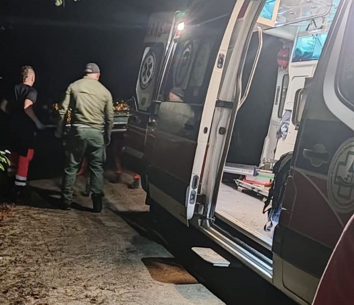 Powiat nowodworski. Chciał sobie odebrać życie – nastolatka w polu znaleźli policjanci.