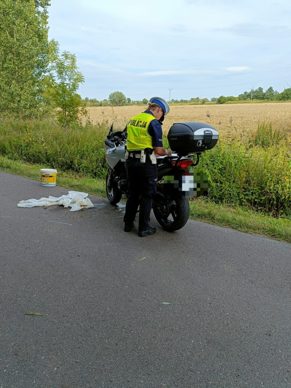 Sztutowo. Dwie osoby w szpitalu po wypadku z udziałem motocyklisty.