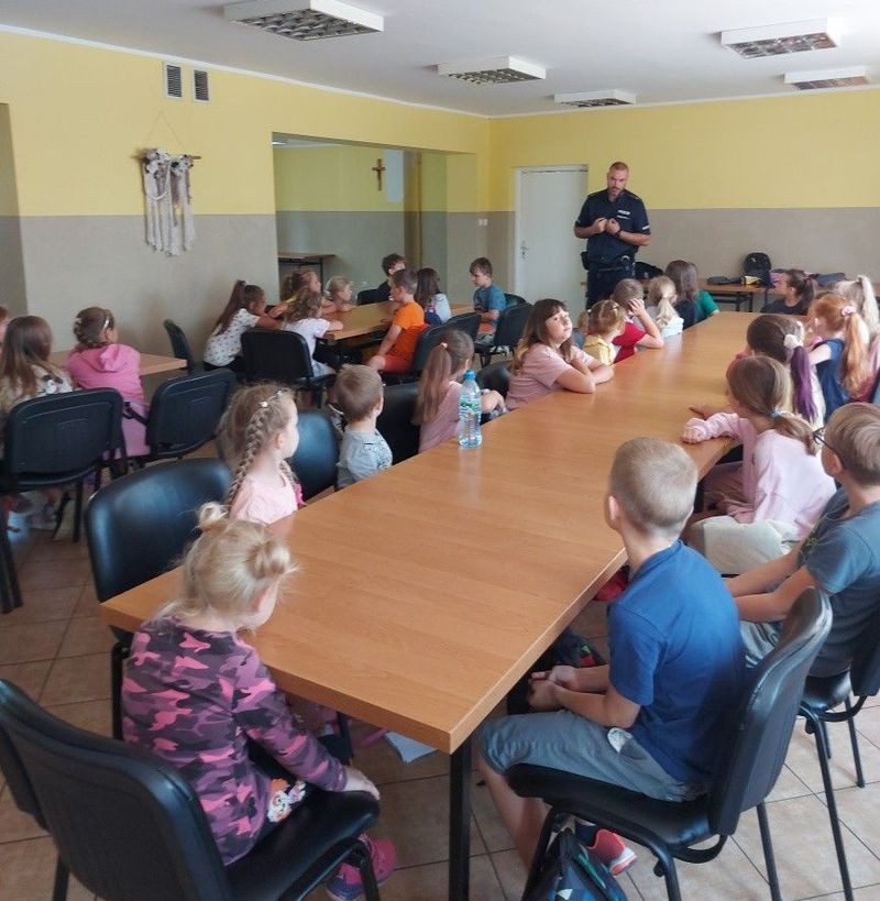 Malbork. Dzielnicowi kontrolują miejsca letniego wypoczynku.