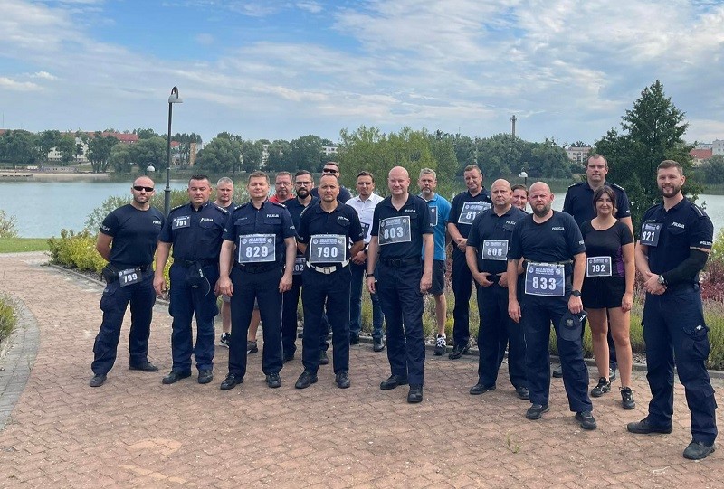 Sztum. Pobiegli na rzecz Fundacji Pomocy Wdowom i Sierotom po Poległych Policjantach.