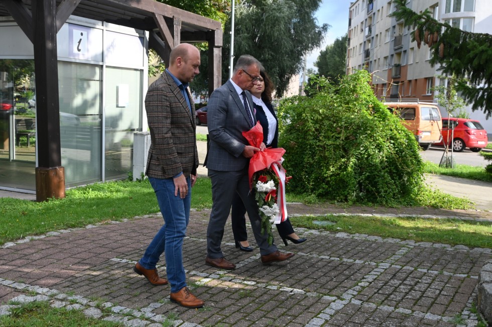 Nowy Dwór Gdański. Upamiętnienie 84. rocznicy wybuchu II wojny światowej.