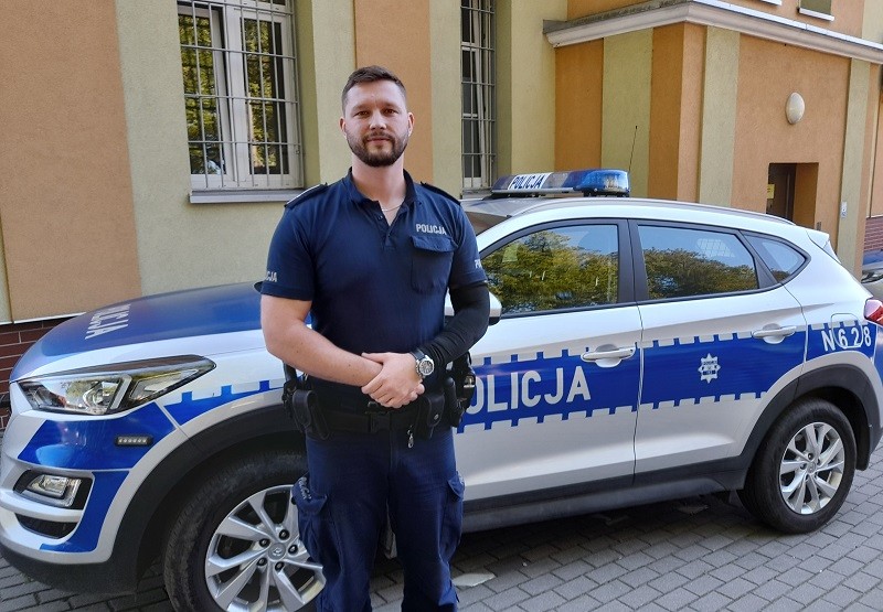 Sztum. Policjant po służbie zatrzymał sprawcę licznych kradzieży sklepowych.