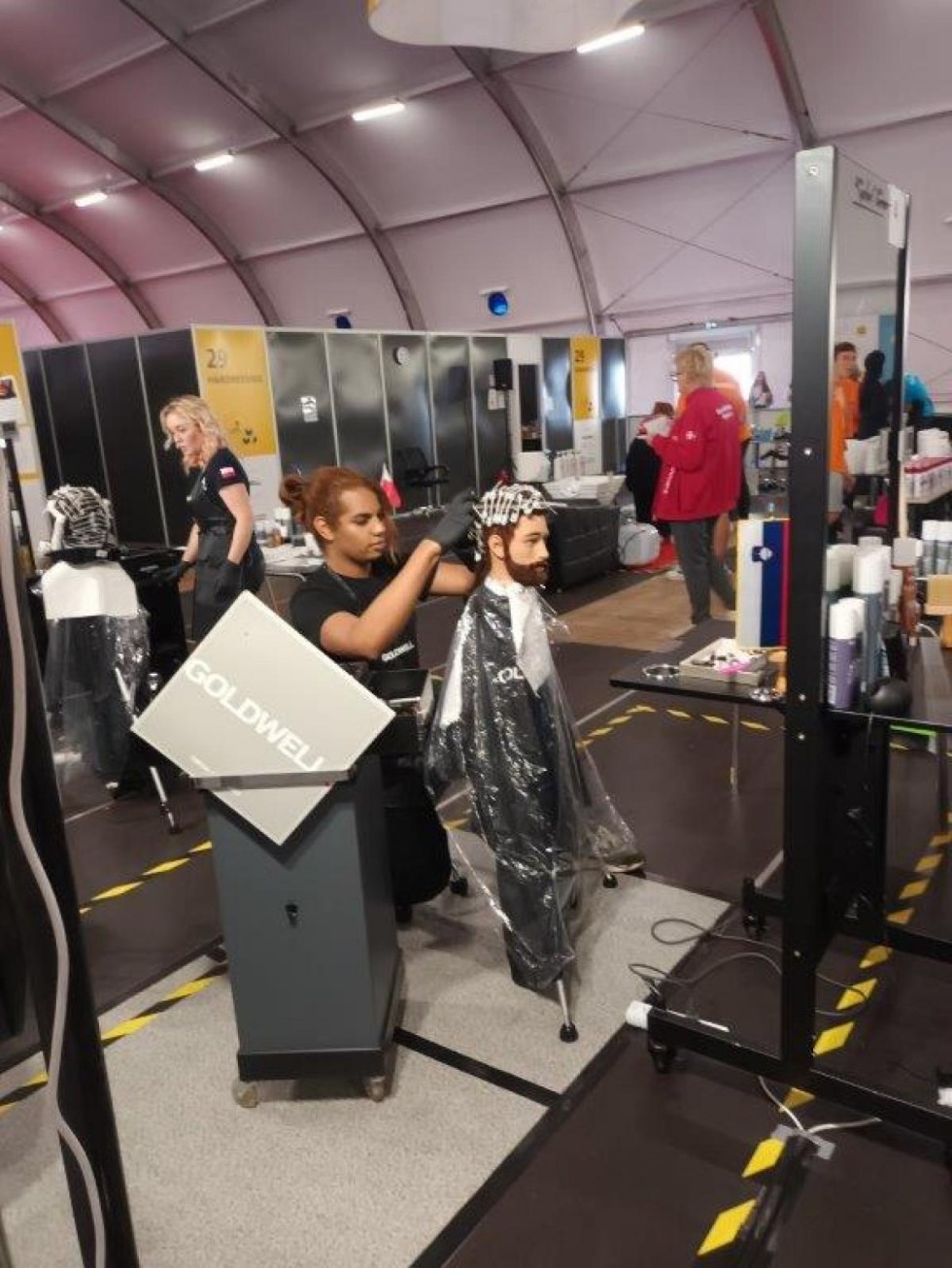 Uczniowie CEZ na EuroSkills Gdańsk 2023.