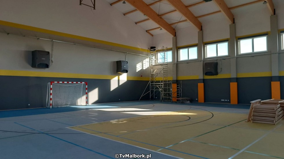 Miłoradz. Budowa hali sportowej przy Zespole Szkół i Przedszkola na finiszu. Wkrótce uroczyste otwarcie obiektu.