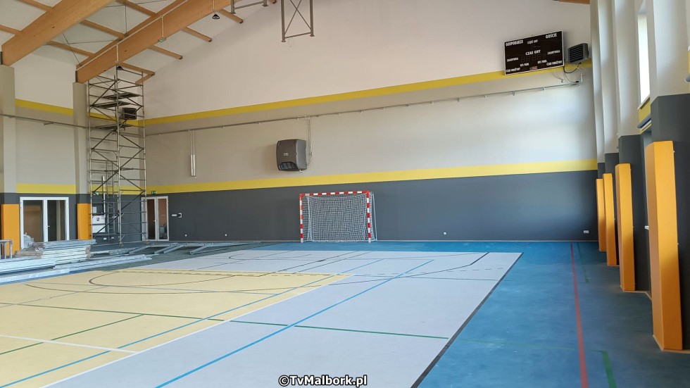 Miłoradz. Budowa hali sportowej przy Zespole Szkół i Przedszkola na finiszu. Wkrótce uroczyste otwarcie obiektu.