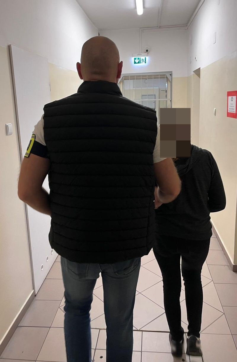 Malbork. Brawurowa akcja kryminalnych – zatrzymali parę przewożącą samochodem 2 kg narkotyków.