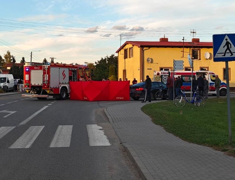Miłoradz. Osobówka potrąciła 74-letnią rowerzystkę – kobieta trafiła do szpitala.