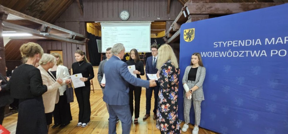 Nagrodzono najzdolniejszą młodzież z powiatu malborskiego.