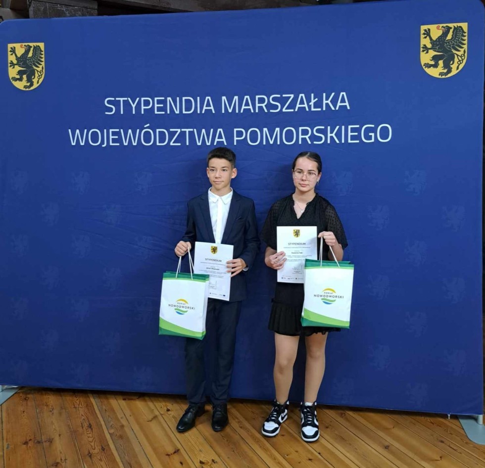 Nowy Dwór Gdański. Zdolni z Pomorza – wręczono Stypendia Marszałka Województwa Pomorskiego dla najlepszych uczniów.