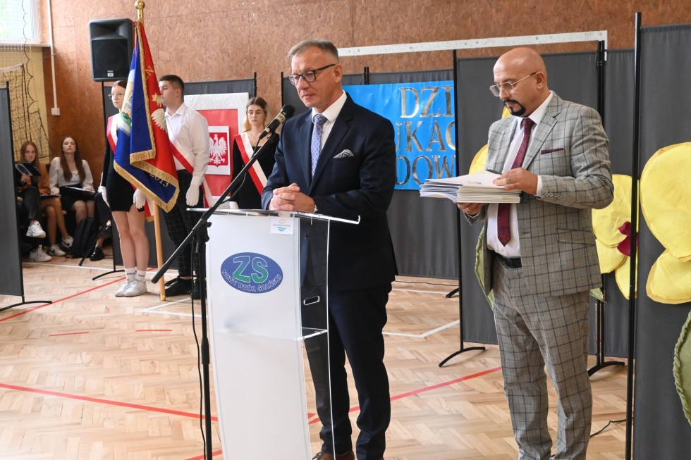 Nowy Dwór Gdański. Obchody Dnia Edukacji Narodowej.