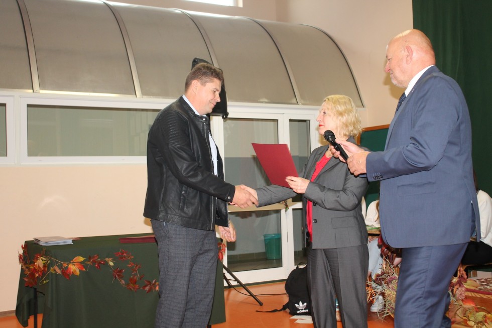 Powiat sztumski. Dzień Edukacji Narodowej i stypendia Starosty.