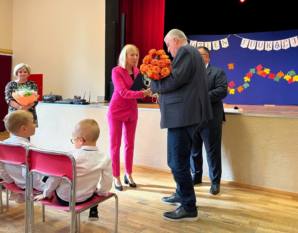 Stare Pole. Przedszkolaki świętowały Dzień Edukacji Narodowej.