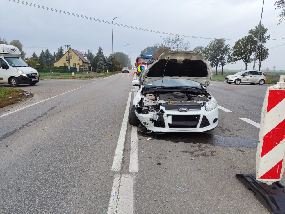 DK22. Poranne zderzenie dwóch aut w Gnojewie.