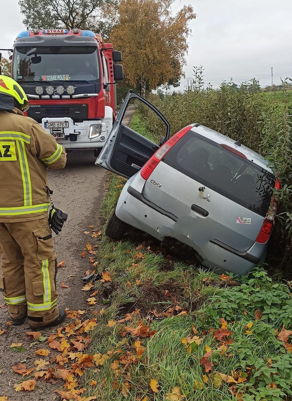Pożar garażu i zdarzenia drogowe – tygodniowy raport malborskich służb mundurowych.