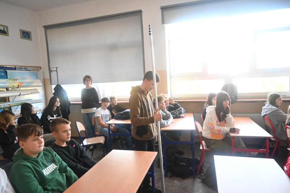 Lekcja geodezji ze Starostą Nowodworskim.