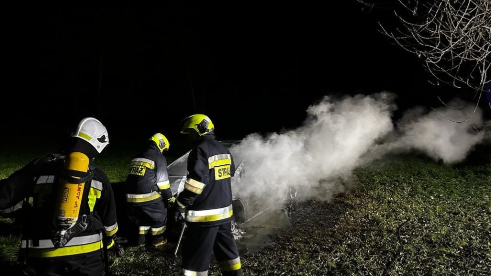Powiat nowodworski. Pożar osobówki w Jantarze.