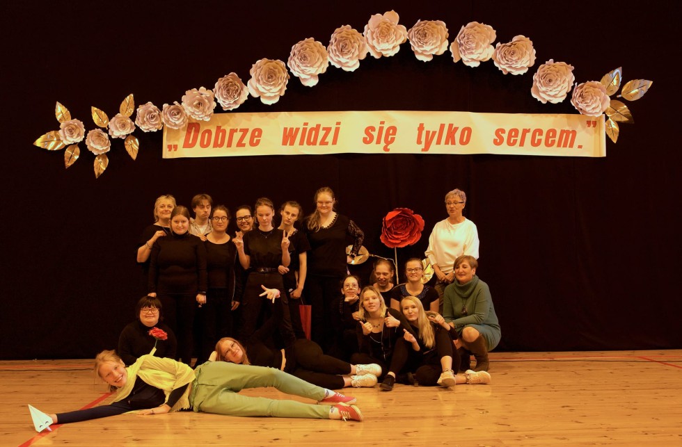 Malbork. Przyjaźń niejedno ma imię – święto teatru w Specjalnym Ośrodku Szkolno – Wychowawczym.