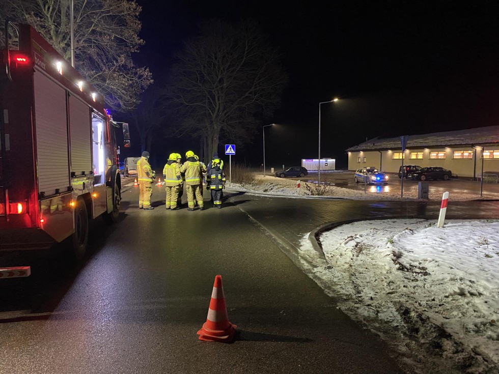Starsza kobieta potrącona na przejściu dla pieszych w Lichnowach – tygodniowy raport malborskich służb mundurowych.