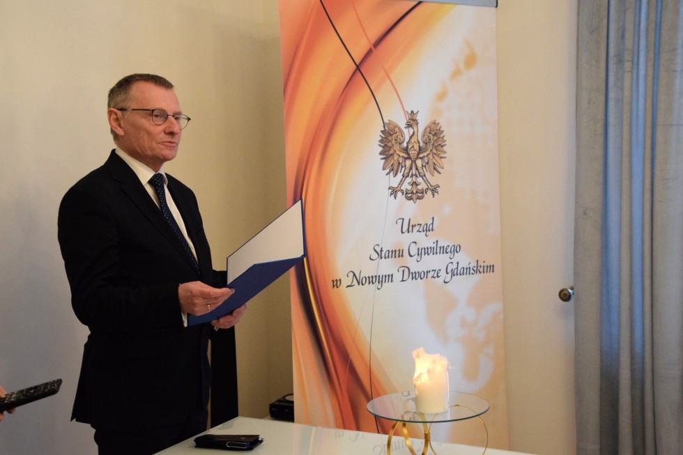 Nowy Dwór Gdański. Państwo Jolanta i Adam Żwirek świętują Złote Gody.