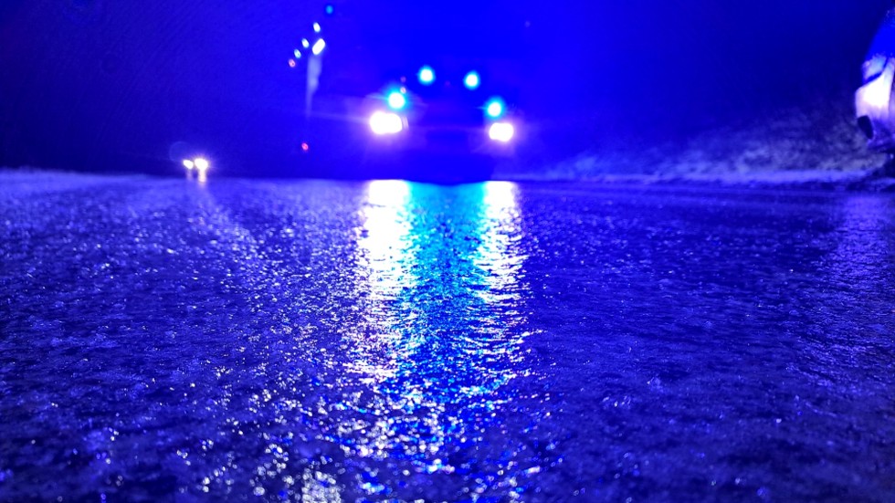 Powiat sztumski. Kolizja trzech aut w Kościelcu – policjanci apelują o rozwagę i ostrożność.