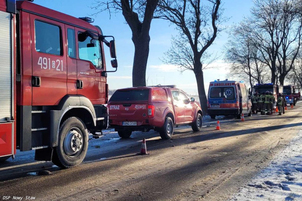 Gmina Nowy Staw. Jedna osoba w szpitalu po wypadku w Brzózkach.
