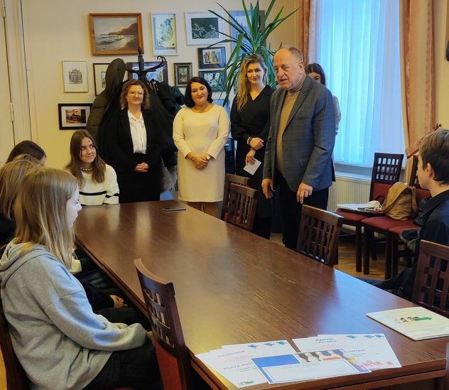 Malbork. Uczniowie SP8 najlepsi w konkursie o przedsiębiorczości.