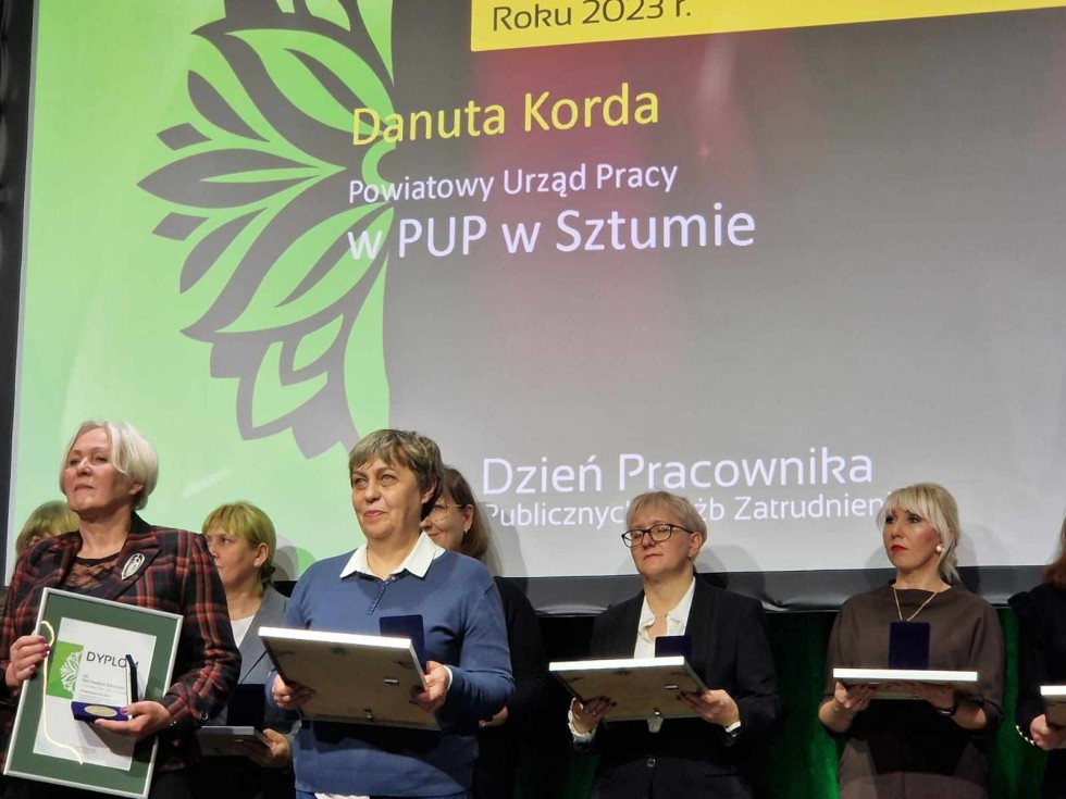 Powiat sztumski. Danuta Korda z Powiatowego Urzędu Pracy wyróżniona tytułem Profesjonalista Roku 2023.