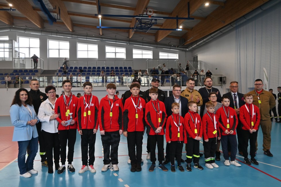 Powiat nowodworski. Za nami I Halowe Dziecięce Zawody Sportowo-Pożarnicze – poznajcie zwycięzców.