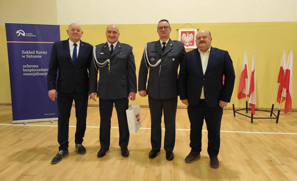 Sztum. Dyrektor Zakładu Karnego i jego Zastępca odeszli na emeryturę.