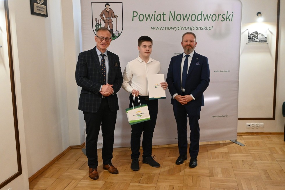 Nowy Dwór Gdański. Wręczono nagrody dla najlepszych sportowców powiatu.