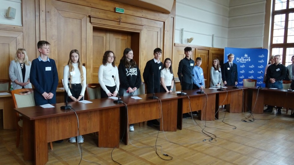 Malbork. Za nami pierwsze posiedzenie nowo wybranej Młodzieżowej Rady Miasta.