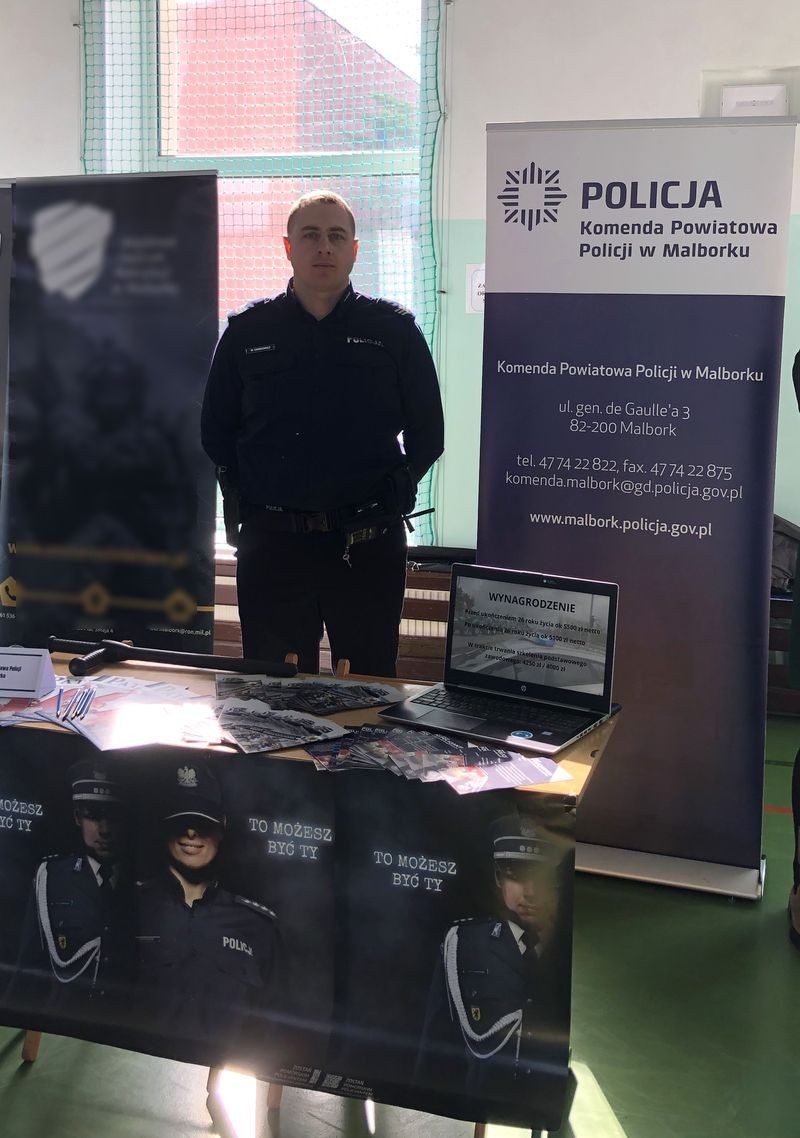 Malbork. Policjanci uczestniczyli w Targach Edukacyjnych.