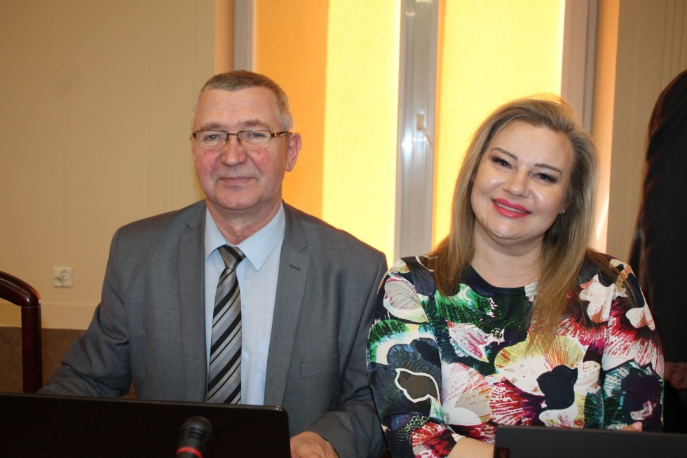 Sztum. Ostatnia sesja Rady Powiatu i medale dla zasłużonych.