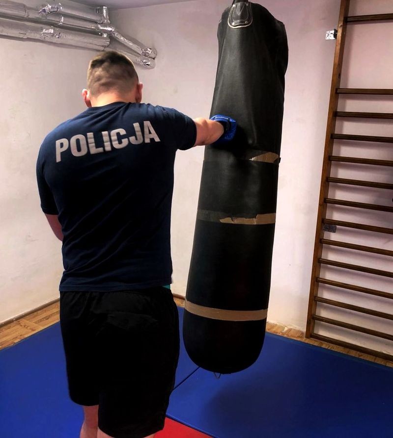 Malbork. Policjanci szkolili się z RNZ – reagowania na niestandardowe zachowania osób.