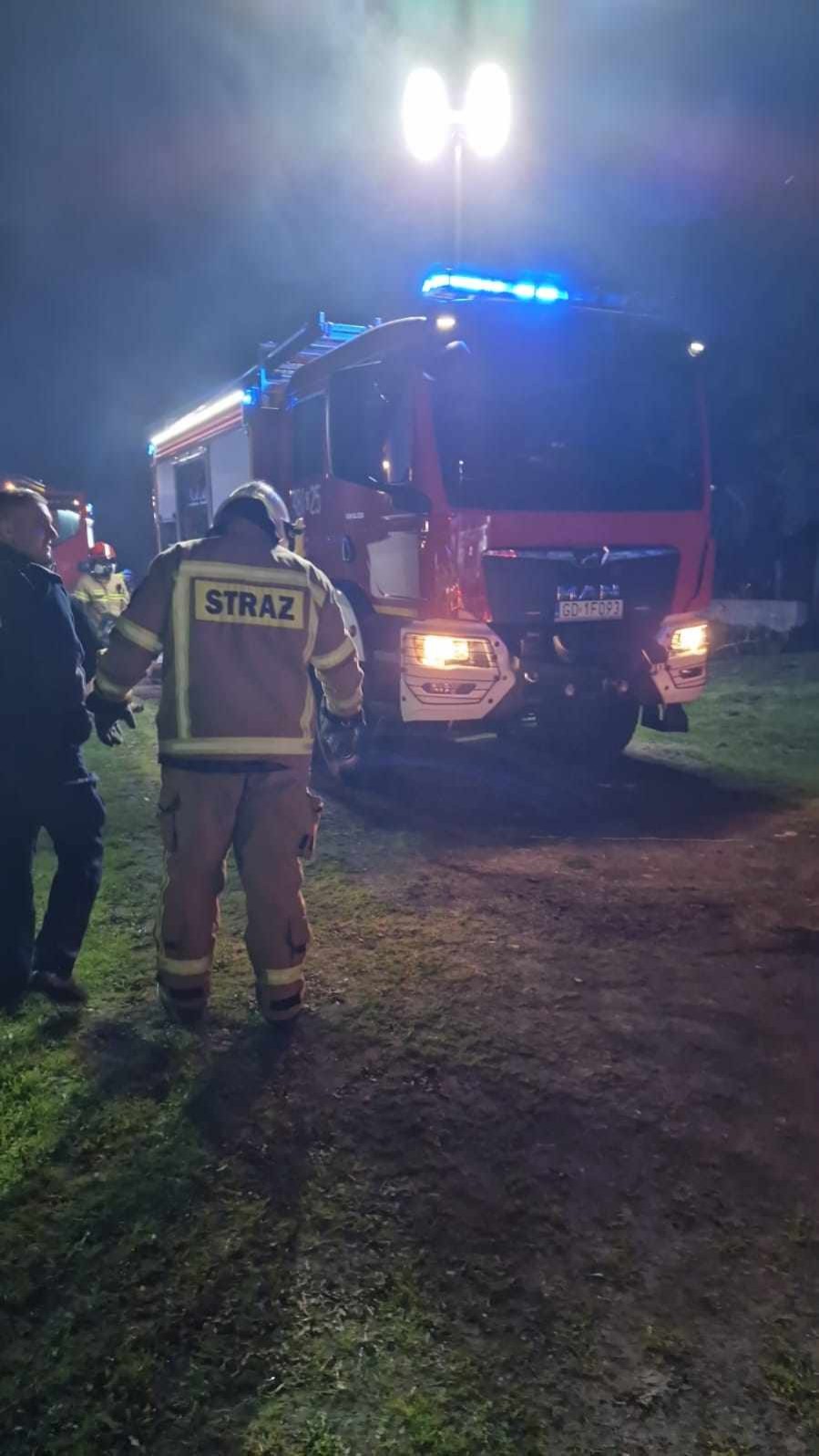 Nocny pożar stodoły w Lasowicach Wielkich – tygodniowy raport malborskich służb mundurowych.