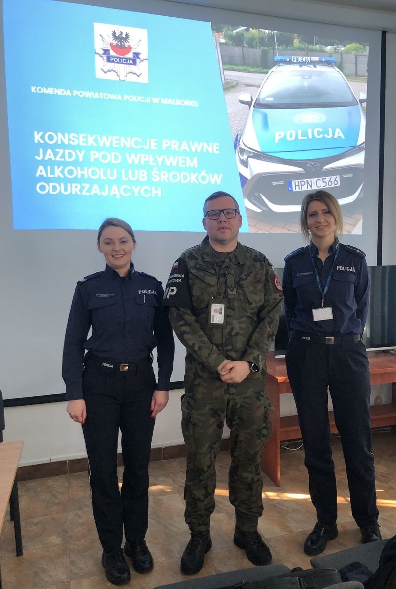 Malbork. Policjantki szkoliły żołnierzy 224. Kompanii Radiotechnicznej Lasowice Wielkie.