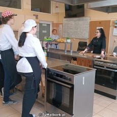 Malbork. Spaghetti i gnocchi – włoskie warsztaty kulinarne uczniów&#8230;
