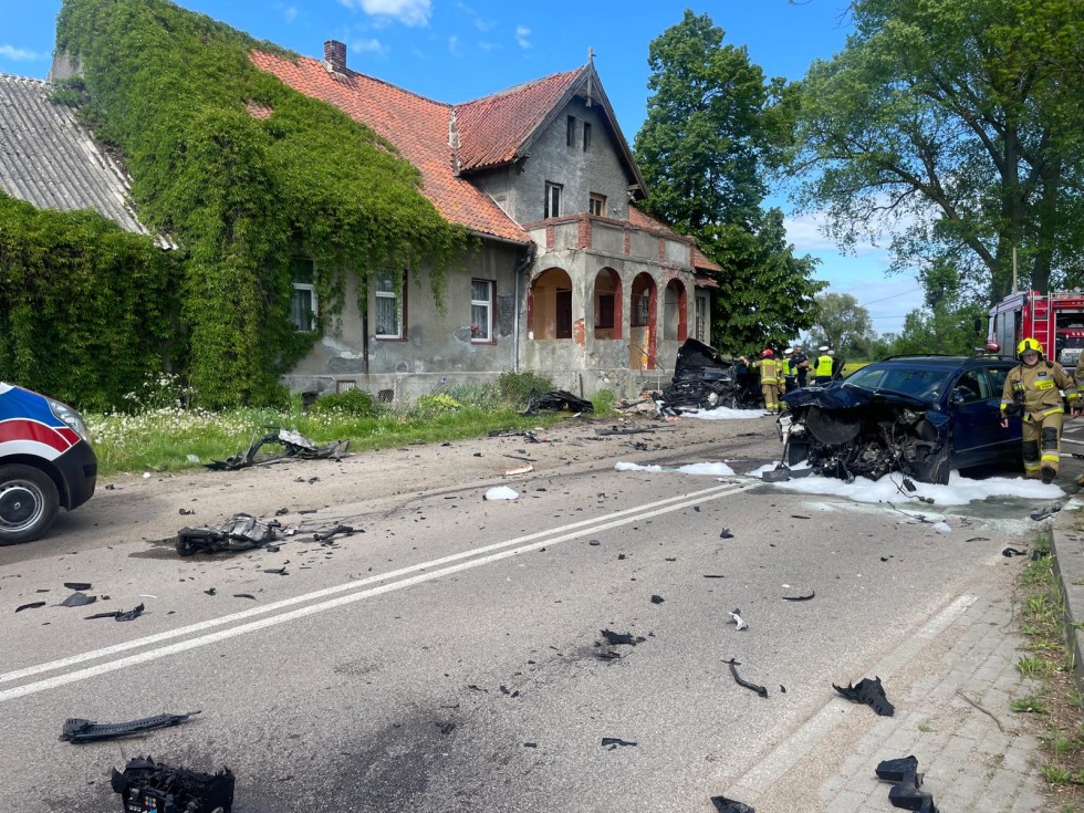 Powiat nowodworski. Wymusiła pierwszeństwo i spowodowała wypadek w Starocinie – dwie osoby trafiły do szpitala.