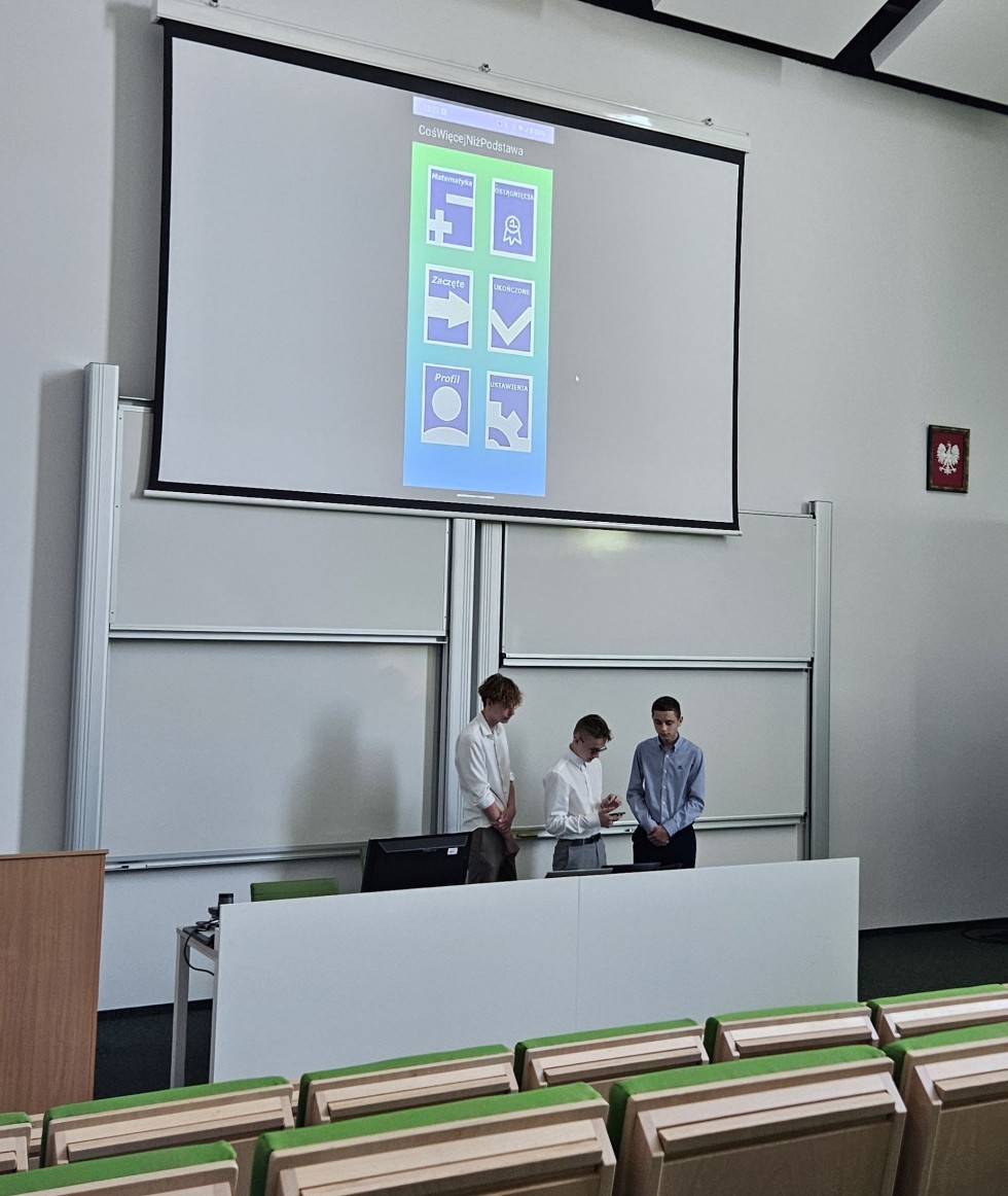 Malbork. Uczniowie Technikum nr 3 na podium konkursu Uczniowie - Uczniom 2024.