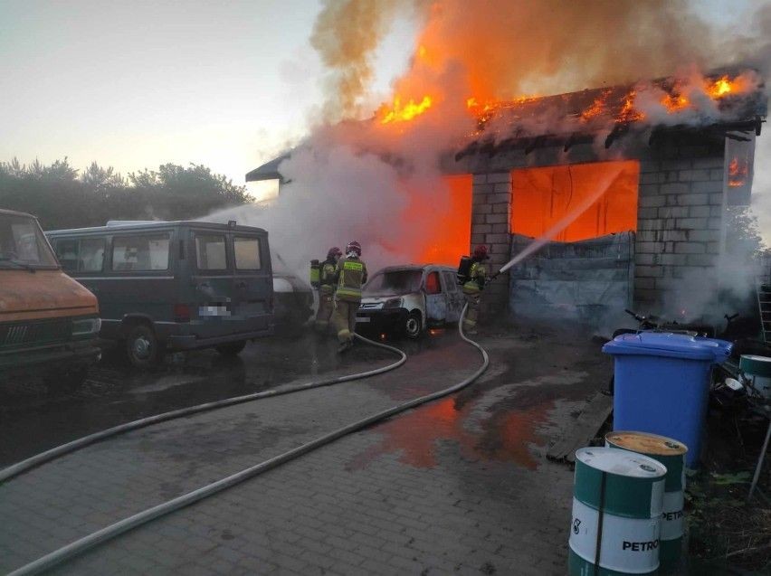 Tragedia w Tczewskich Łąkach – w pożarze zginęła kobieta i 6-letnie dziecko.