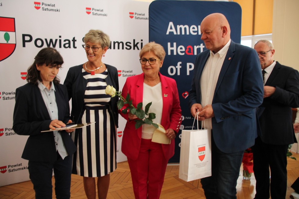 Sztum. Złote czepki dla najbardziej zasłużonych pielęgniarek.