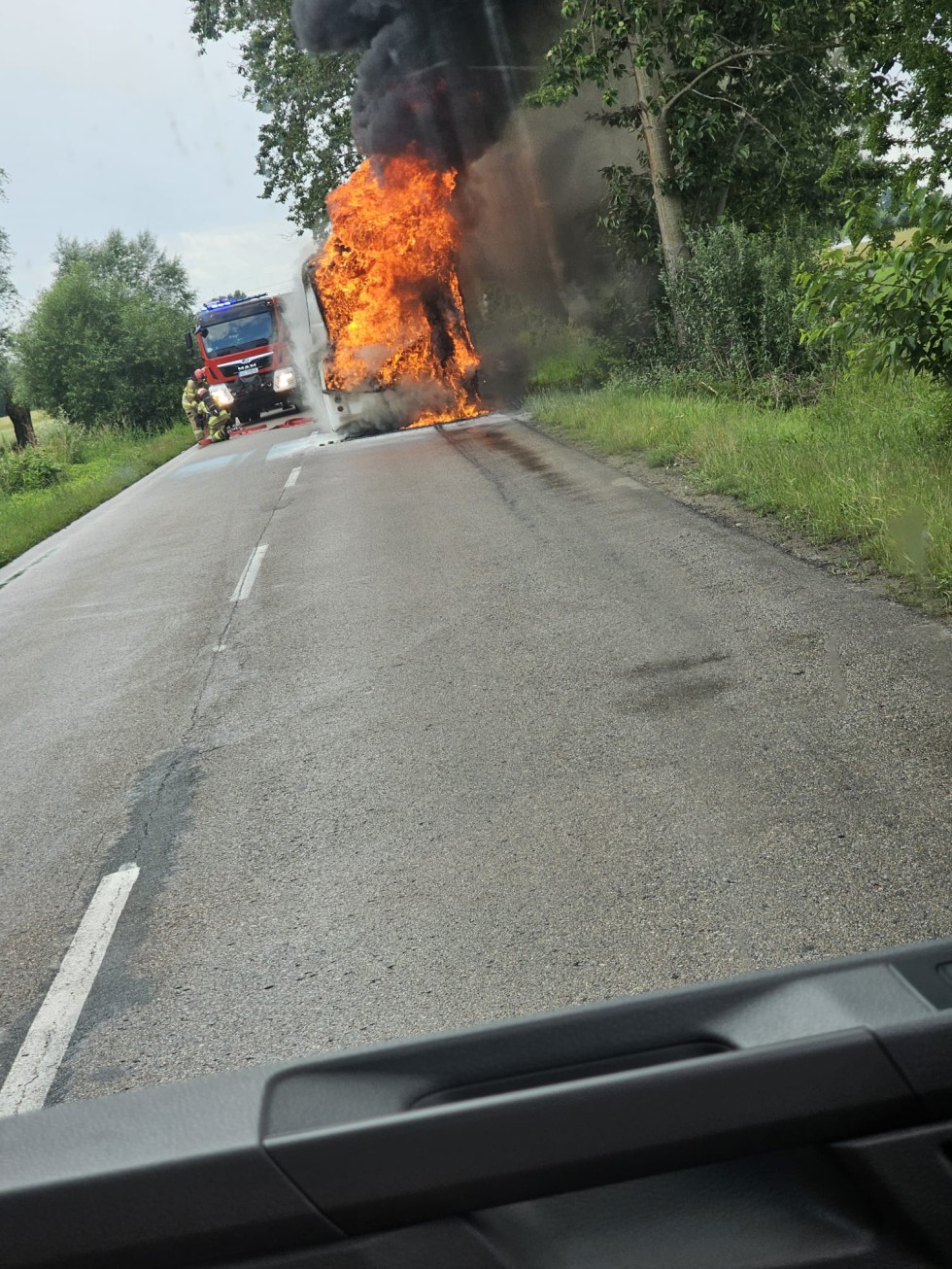 Powiat nowodworski. Pożar autobusu w Marzęcinie.