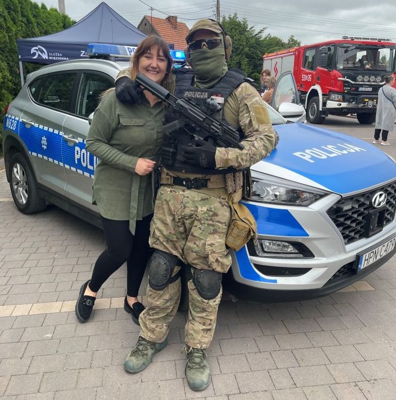 Powiat sztumski. Policjanci na rodzinnych festynach z okazji rozpoczęcia wakacji.